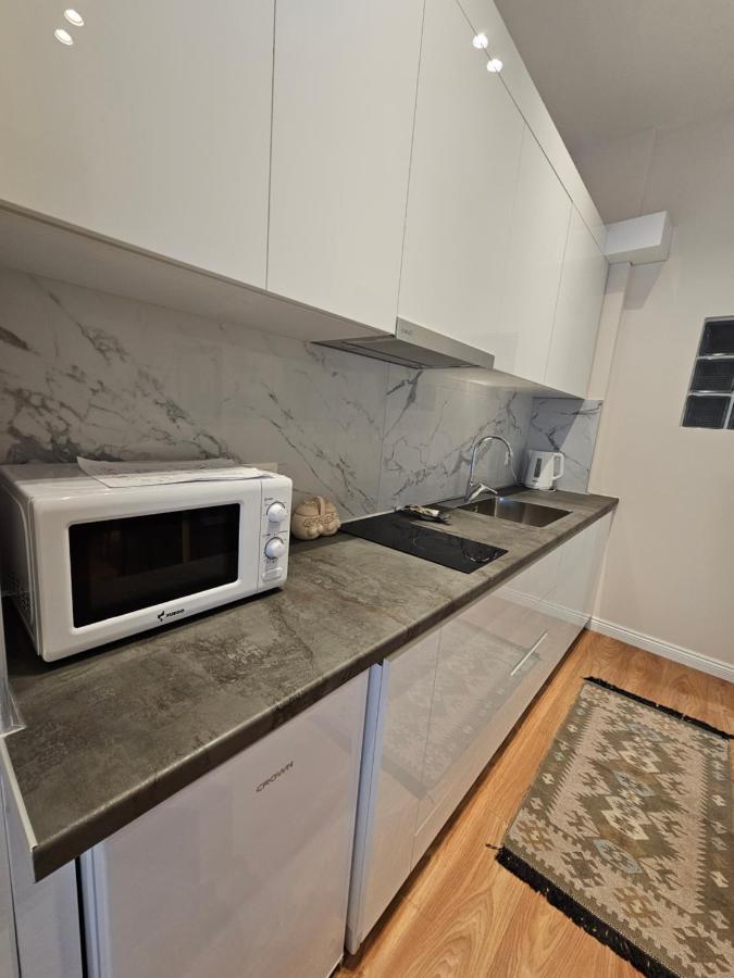 Alba Studio Apartment Tirana Esterno foto